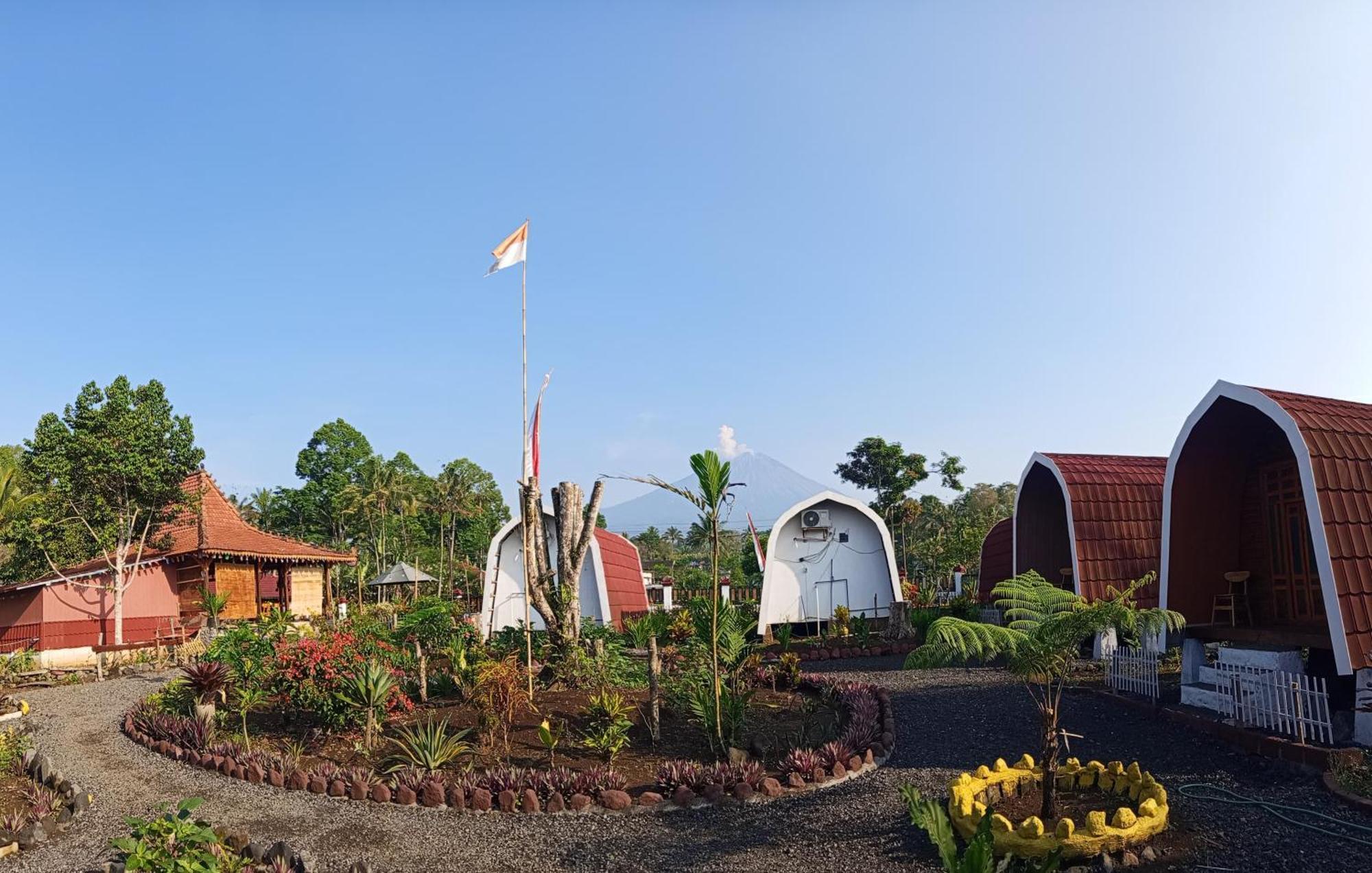 Indah Damai Cottages Sidomukti Exteriör bild