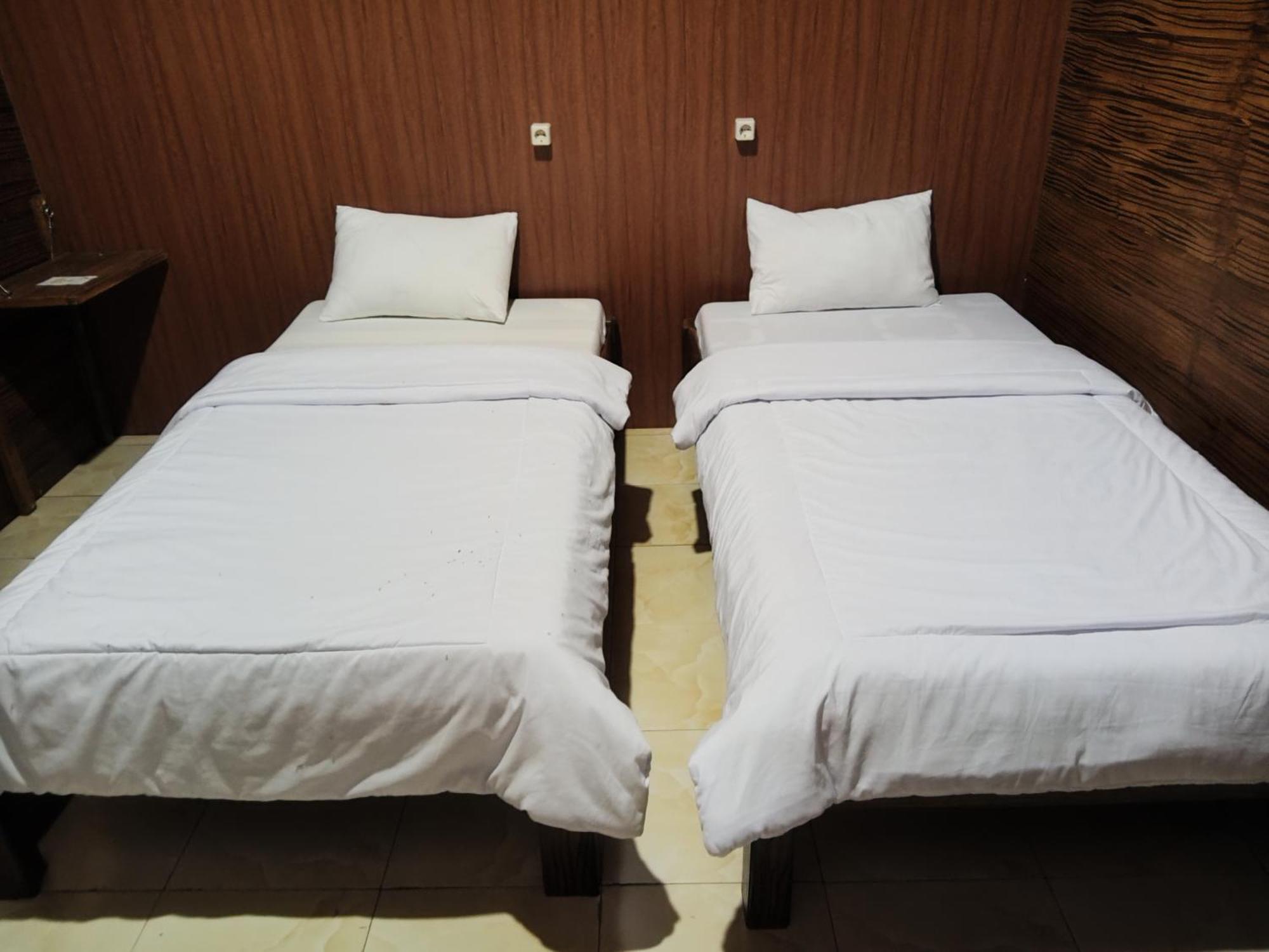Indah Damai Cottages Sidomukti Rum bild