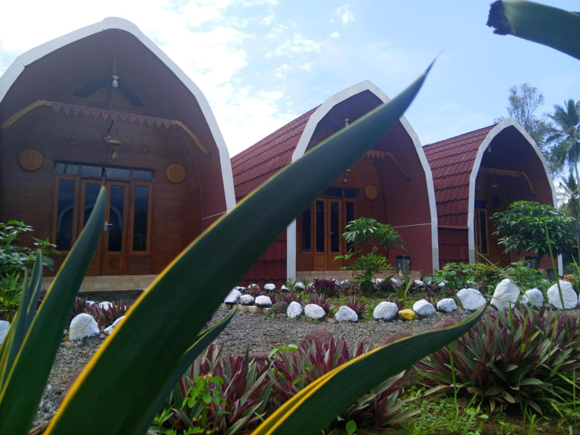 Indah Damai Cottages Sidomukti Exteriör bild
