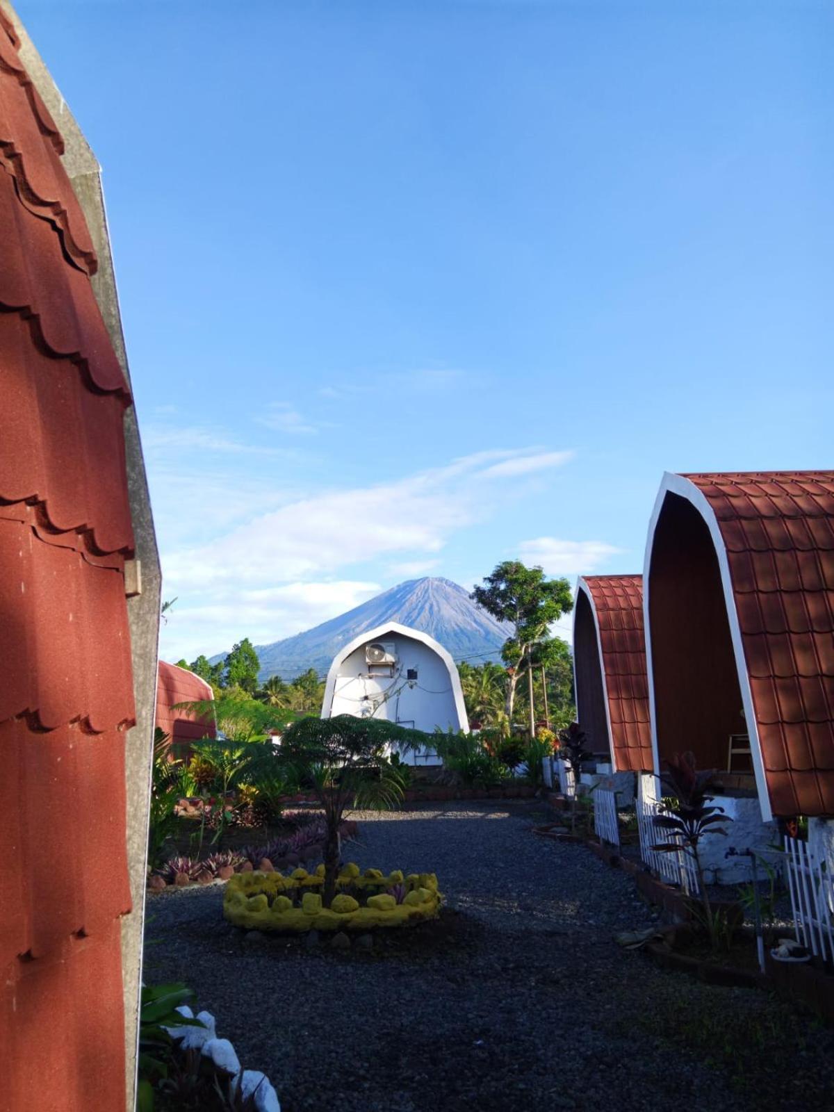 Indah Damai Cottages Sidomukti Exteriör bild