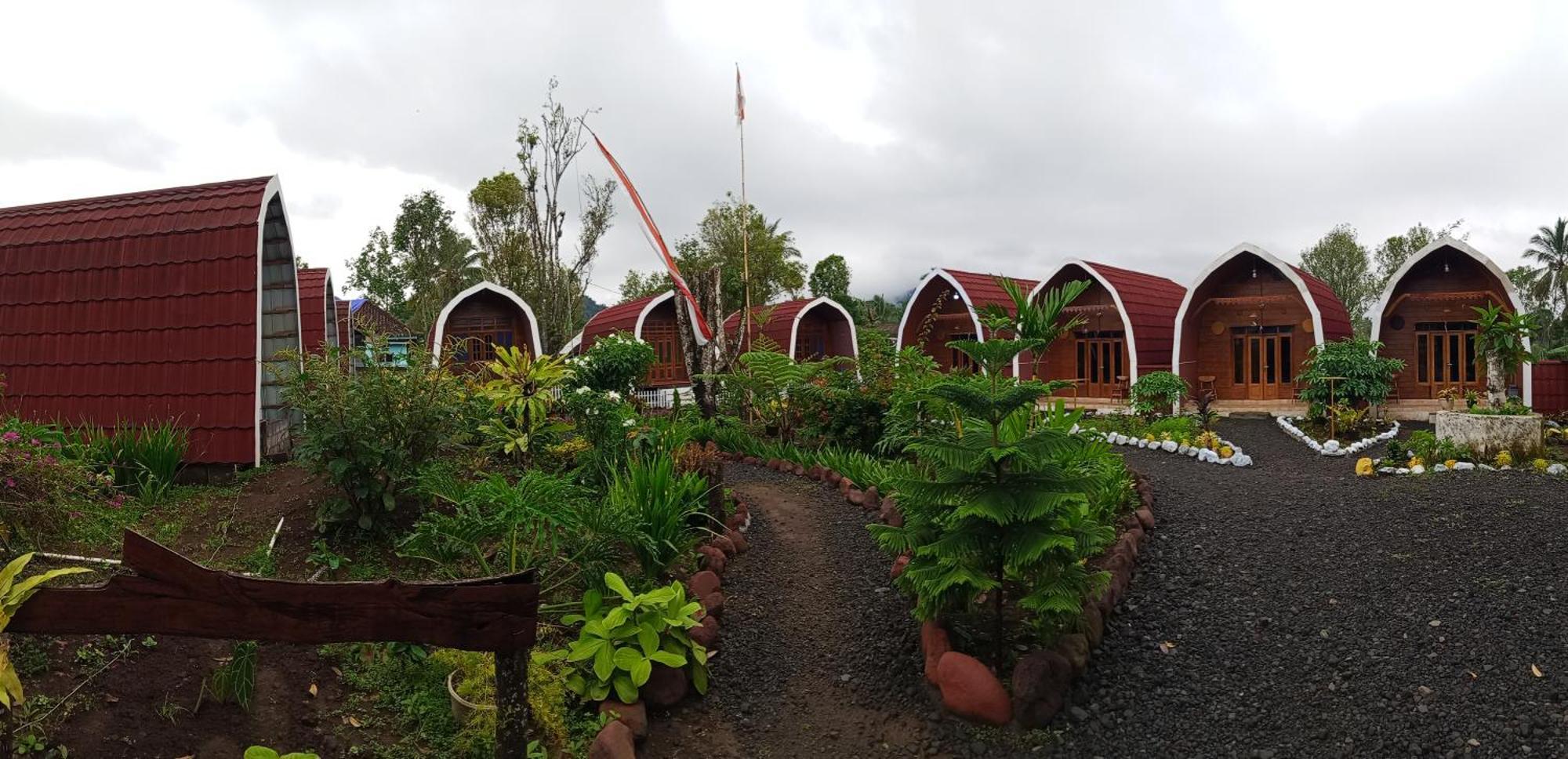 Indah Damai Cottages Sidomukti Exteriör bild